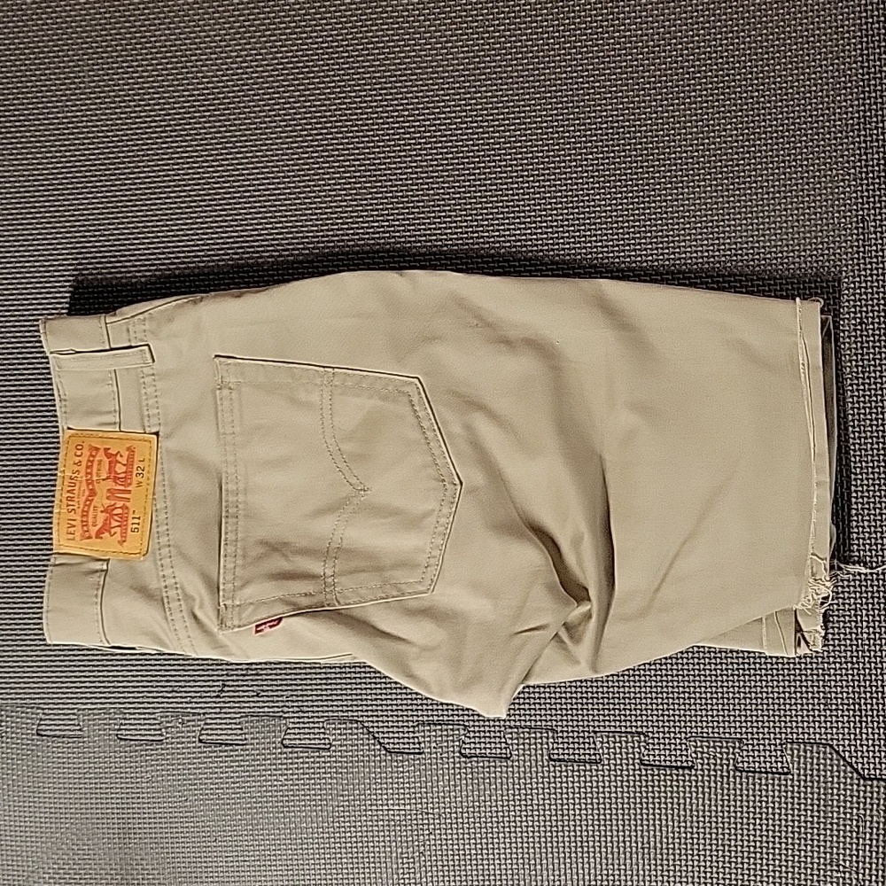 Levi's 511 shorts size 32